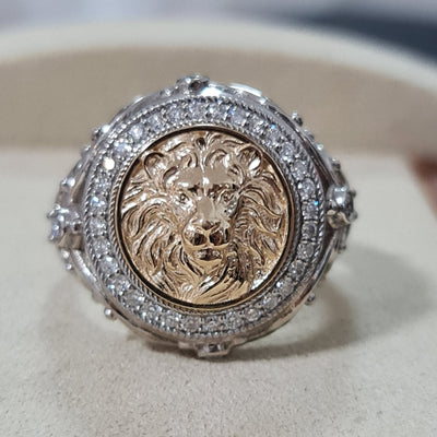 mens lion ring , luxury ring for men. gold and diamonds