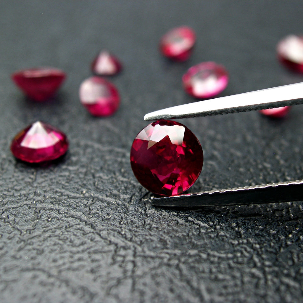 Ruby Description Buying Red Ruby Gemstone Jewelry - Buyer's Guide – Lilo Diamonds