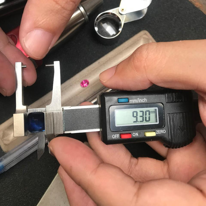 Shir - 5.30 carat Natural Cushion sapphire ring with 1.43 carat natural diamonds