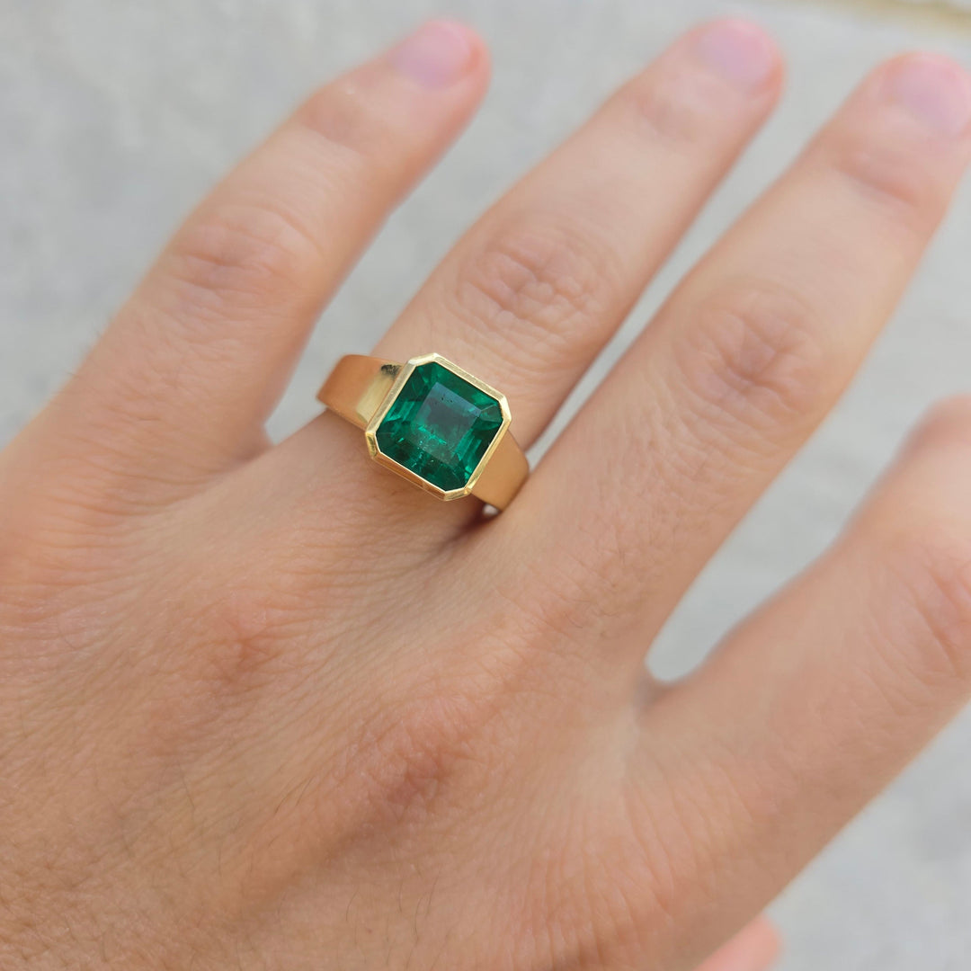 Men's Natural Emerald Ring 3.52 ct – view 3