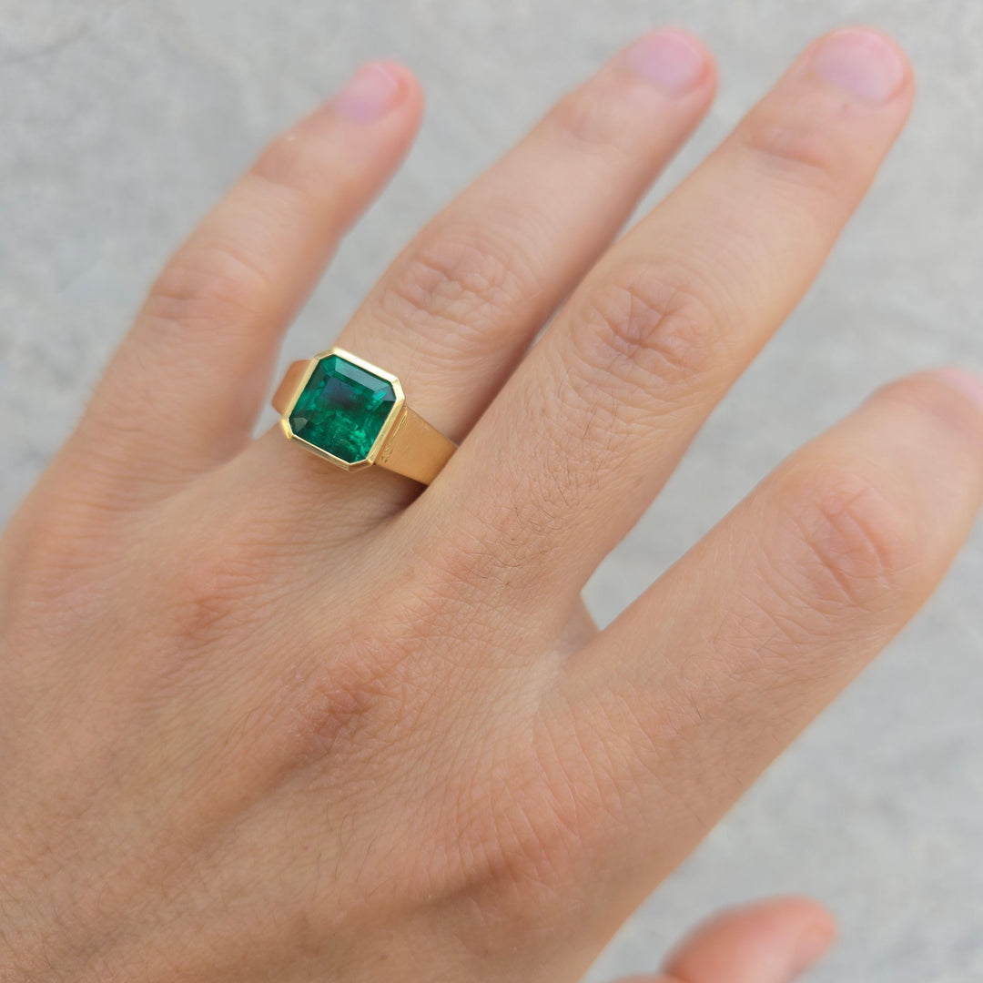 Men's Natural Emerald Ring 3.52 ct – view 4
