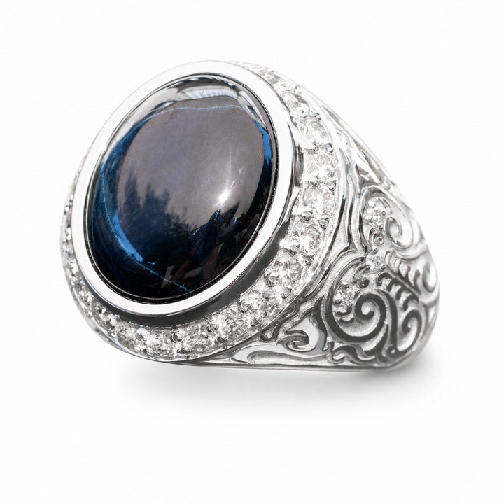 Marlène – 13.00 Carat Natural Blue Sapphire Ring with 1.14 Carats of Natural Diamonds – white background view 3