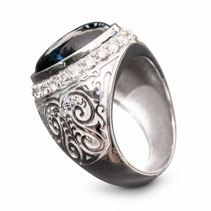 Marlène – 13.00 Carat Natural Blue Sapphire Ring with 1.14 Carats of Natural Diamonds – white background view 5
