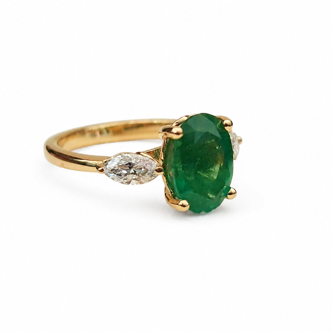 Bareket – 2.81 Carat Natural Green Emerald Ring with 0.50 Carats of Natural Diamonds – white background view 2