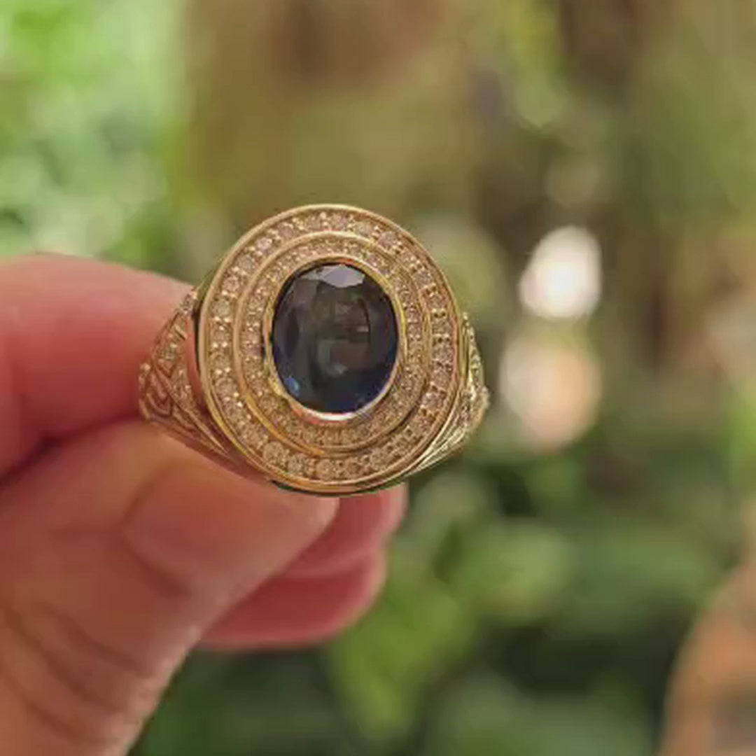 Men’s 18K Yellow Gold Natural Sapphire Signet Ring GRS Certified - One of A kind