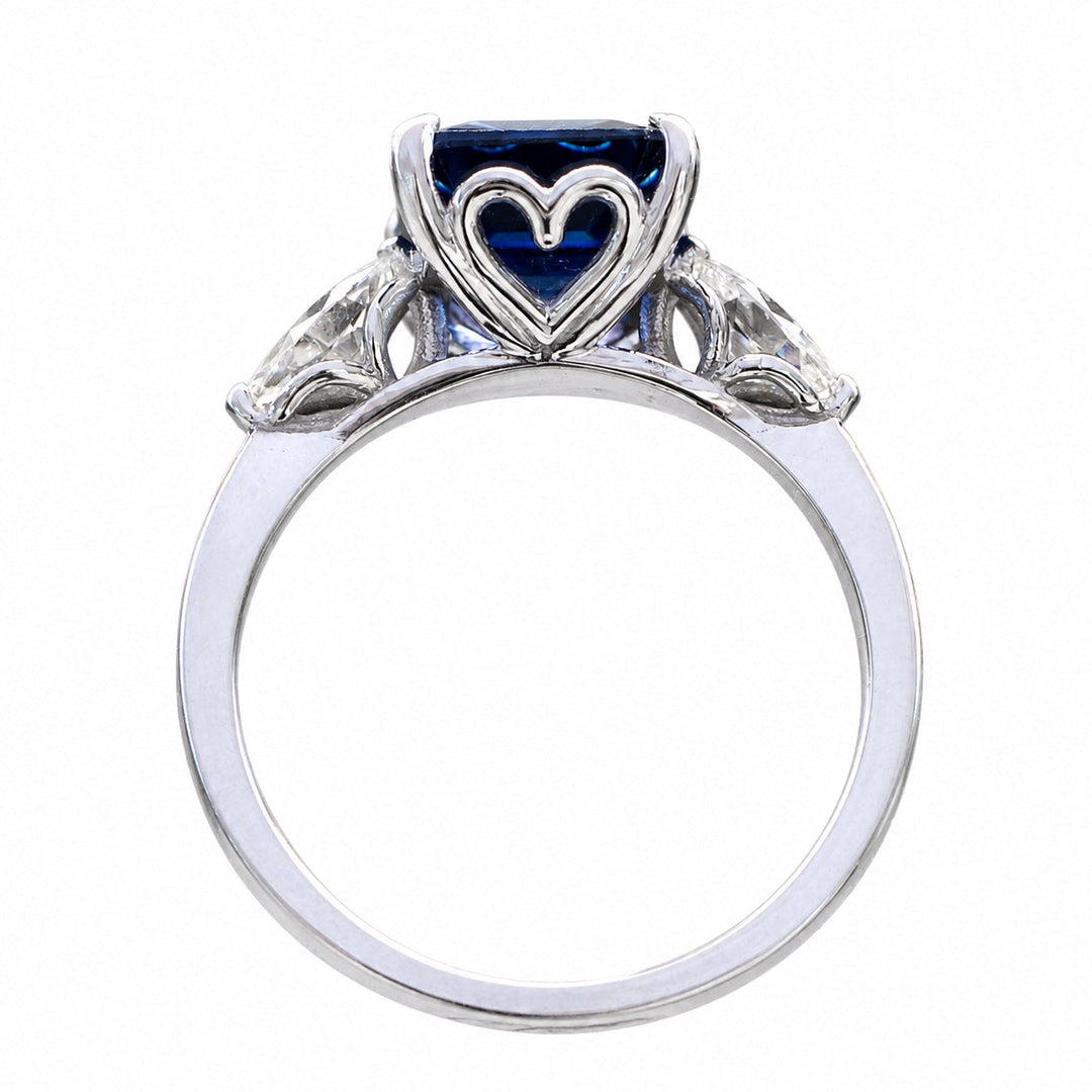 Siena – 4.45 Carat Blue Sapphire Ring with 0.55 Carats of Natural Diamonds – white background view 4