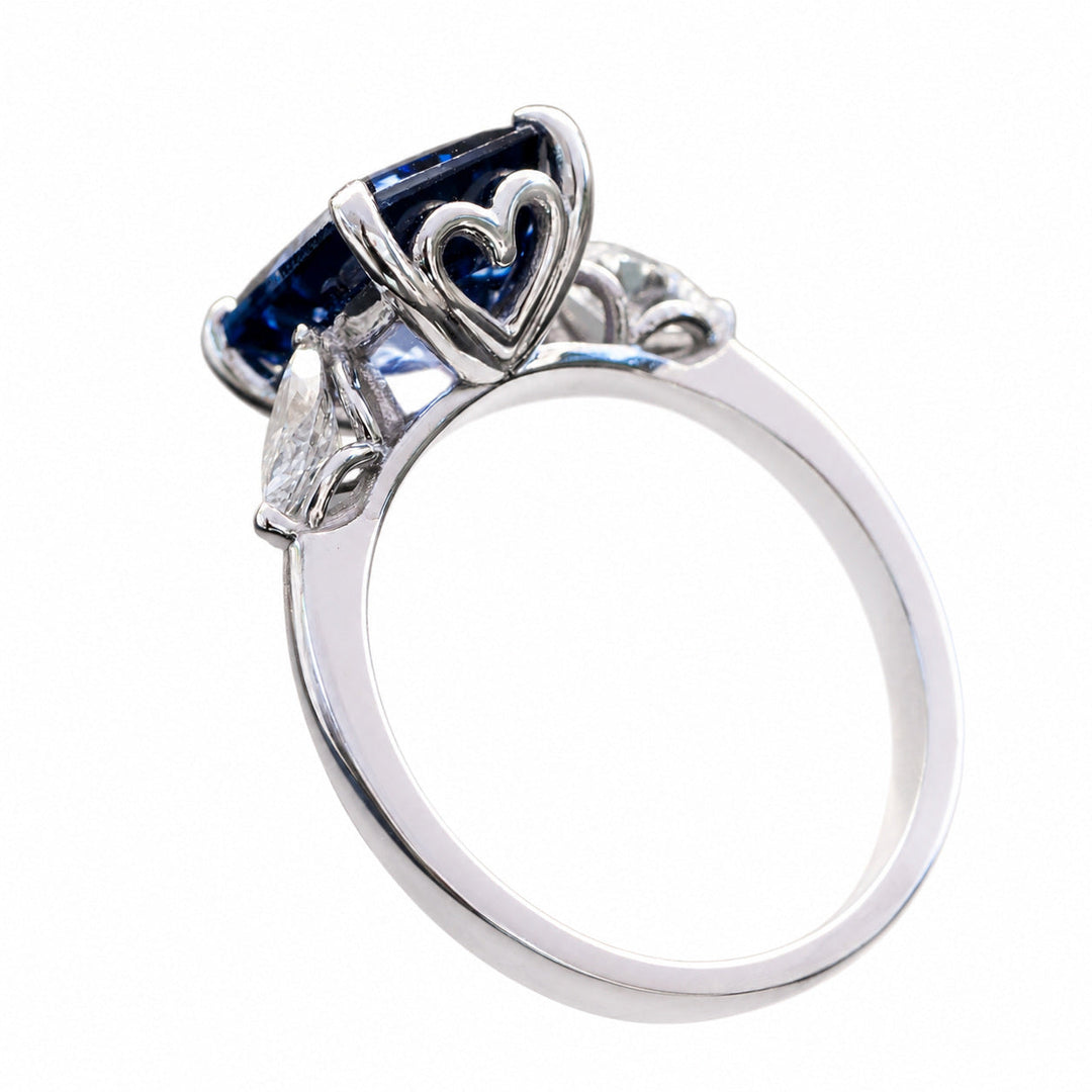 Siena – 4.45 Carat Blue Sapphire Ring with 0.55 Carats of Natural Diamonds – white background view 5