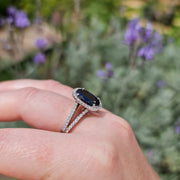 Viola - Anillo de zafiro azul profundo natural de 4.00 quilates con diamantes de 0.70 quilates