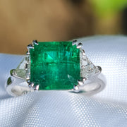 anillo de compromiso de esmeralda para mujer