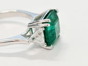 natural green emerald ring with diamonds