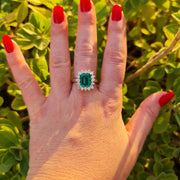 3.22 carat green emerald ring for women diamonds and gold