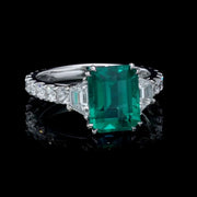 Maia - 3.43 carat natural emerald ring with 1.50 carat natural diamonds - One of A Kind