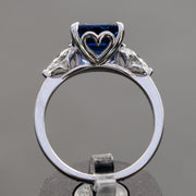 Siena - anillo de zafiro de 4.45 quilates con diamantes naturales de 0.55 quilates
