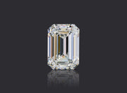Diamante naturale da 8.07 carati taglio smeraldo H VS1 debole certificato GIA