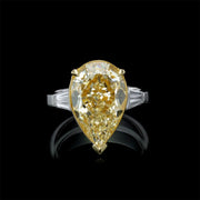 gran anillo de diamantes para mujer
