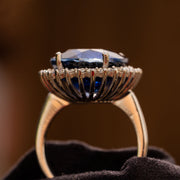 anillo de cóctel de zafiro de oro blanco para aniversario de mujer