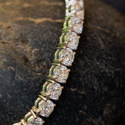 unique 18K white gold tennis diamond bracelet