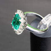 Clio -3.22 carat emerald ring with 0.77 carat natural diamonds