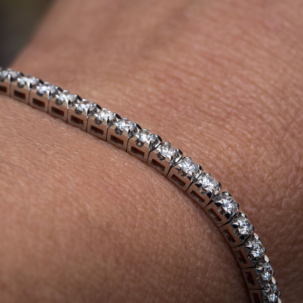 tennis diamond bracelet