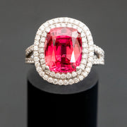 Audette - 6.50 carat red sapphire ring with 1.08 carat natural diamonds