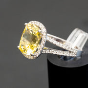 anillo de compromiso de diamante zafiro amarillo oro blanco