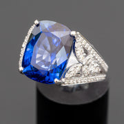 Monet - Bague saphir coussin 16.76 carats avec diamants naturels 1.96 carat