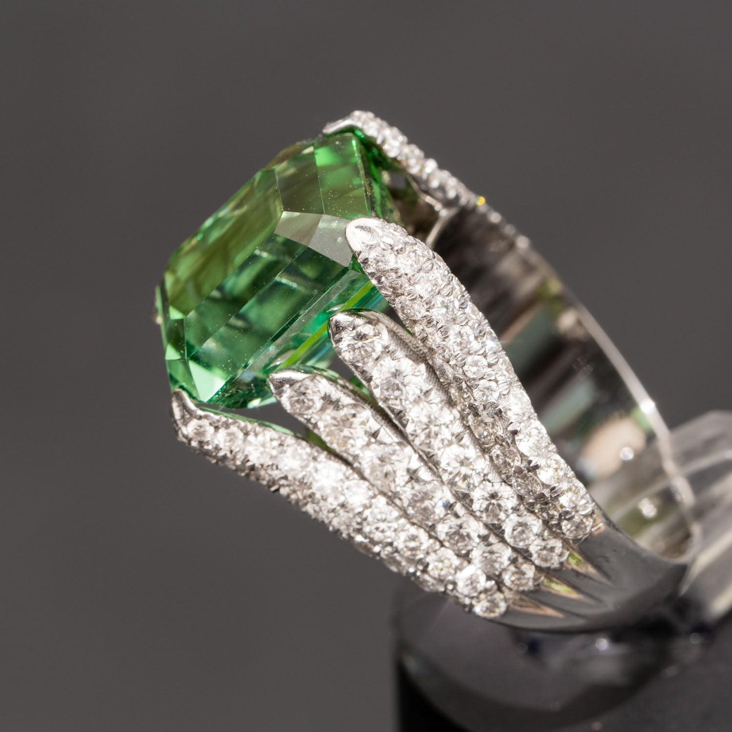 18k Gold 4.28 Ct. Natural Green Tourmaline Diamond Ring | Sarraf.com