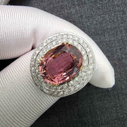 anillo de diamantes con turmalina rosa en oro blanco