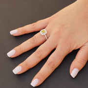 Lucile - Certificado GIA - Diamante natural VVS0.68 de color amarillo intenso de fantasía de 1 quilates con diamantes blancos naturales de 0.46 DF / VS