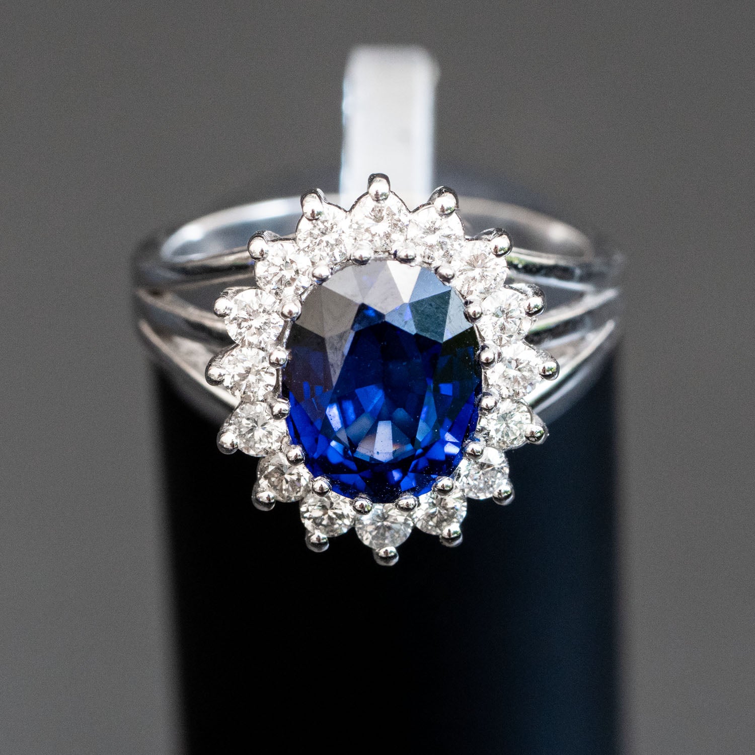Natural Blue Sapphire Engagement Rings 2024 | towncentervb.com