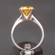 Johana - Anillo de diamantes amarillo anaranjado vivo de fantasía natural de 3.90 quilates claridad VS - Anillo de diamantes azafrán