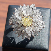 Jane: Diamant jaune fantaisie de 1.14 carat - GIA, bague en diamant marquise naturel de 3.43 carats DF VS